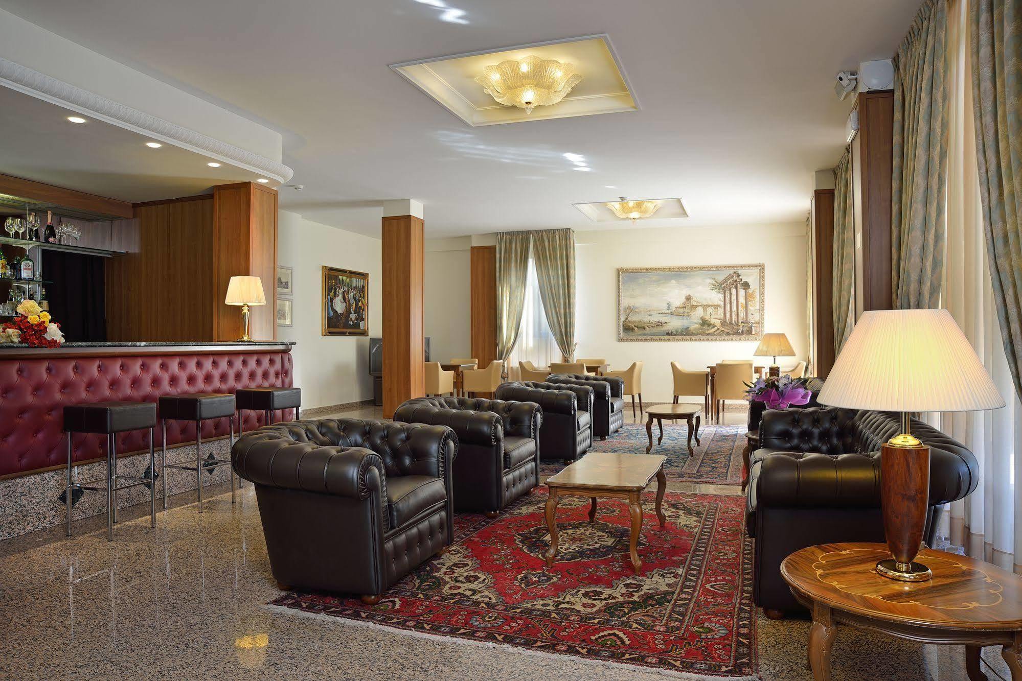 Hotel Rossini Πέζαρο Εξωτερικό φωτογραφία